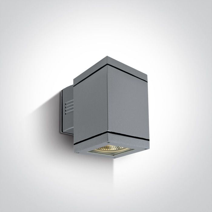 Φωτογραφία από 13 Wall & Ceiling PAR30 Outdoor Cubes Die cast